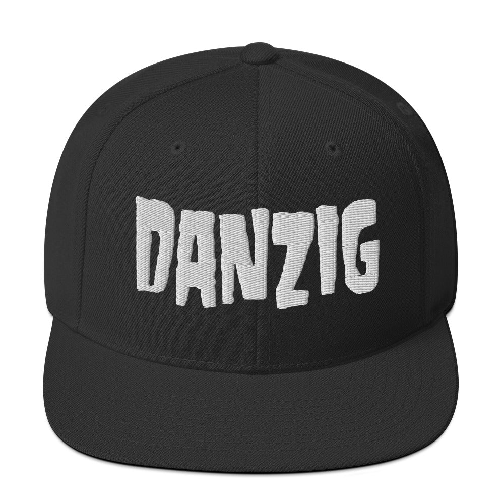 MerchMoment - Danzig Classic Logo White Embroidered Snap Back Hat (())